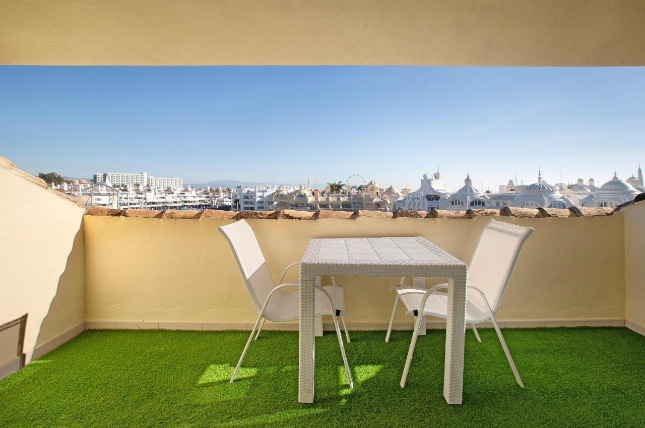 Luxury In Puerto Marina Apartment Benalmadena Bagian luar foto