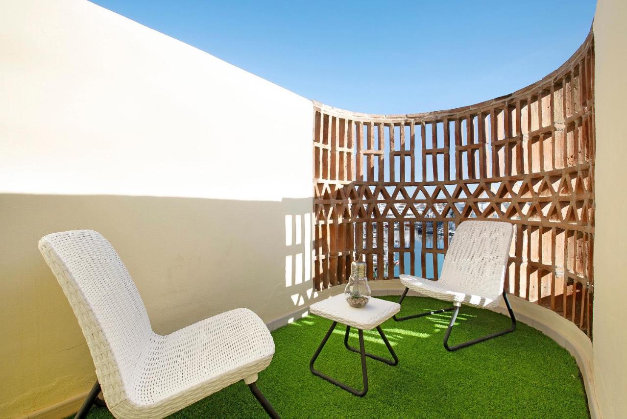 Luxury In Puerto Marina Apartment Benalmadena Bagian luar foto