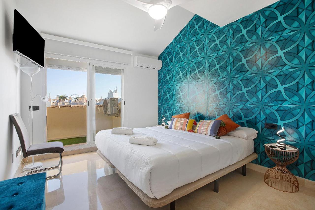 Luxury In Puerto Marina Apartment Benalmadena Bagian luar foto