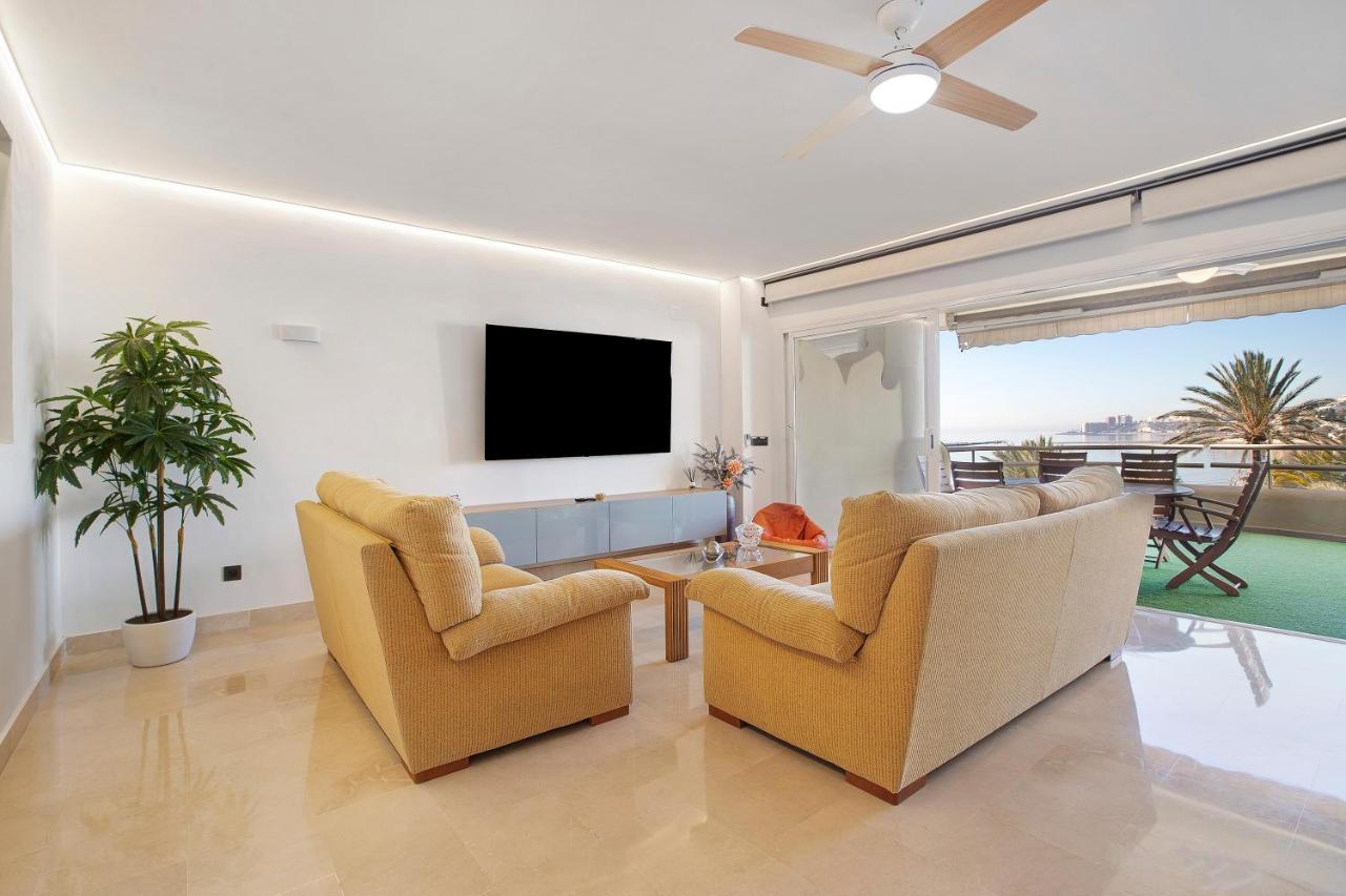 Luxury In Puerto Marina Apartment Benalmadena Bagian luar foto